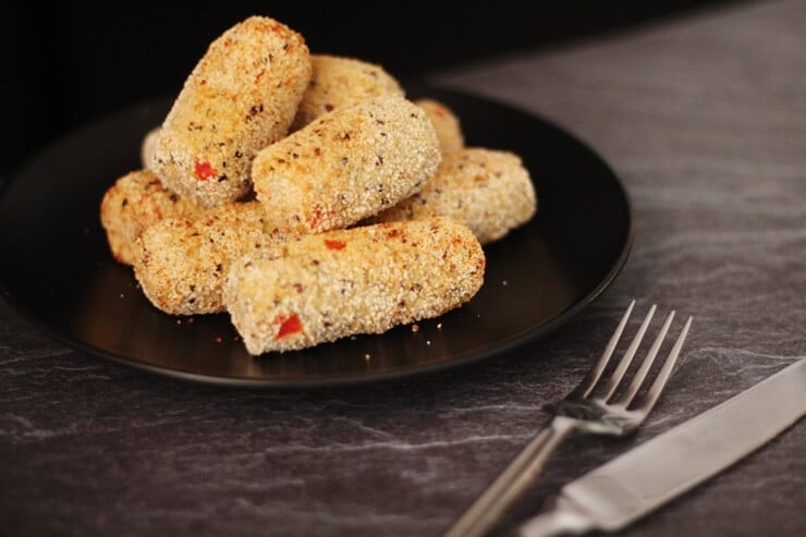 Croquetes de frango e grão de bico sem ovo