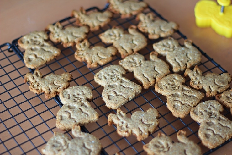 BOLACHAS DE AMÊNDOA CROCANTES, VEGAN E SEM GLUTEN (A PARTIR DOS 10 MESES)