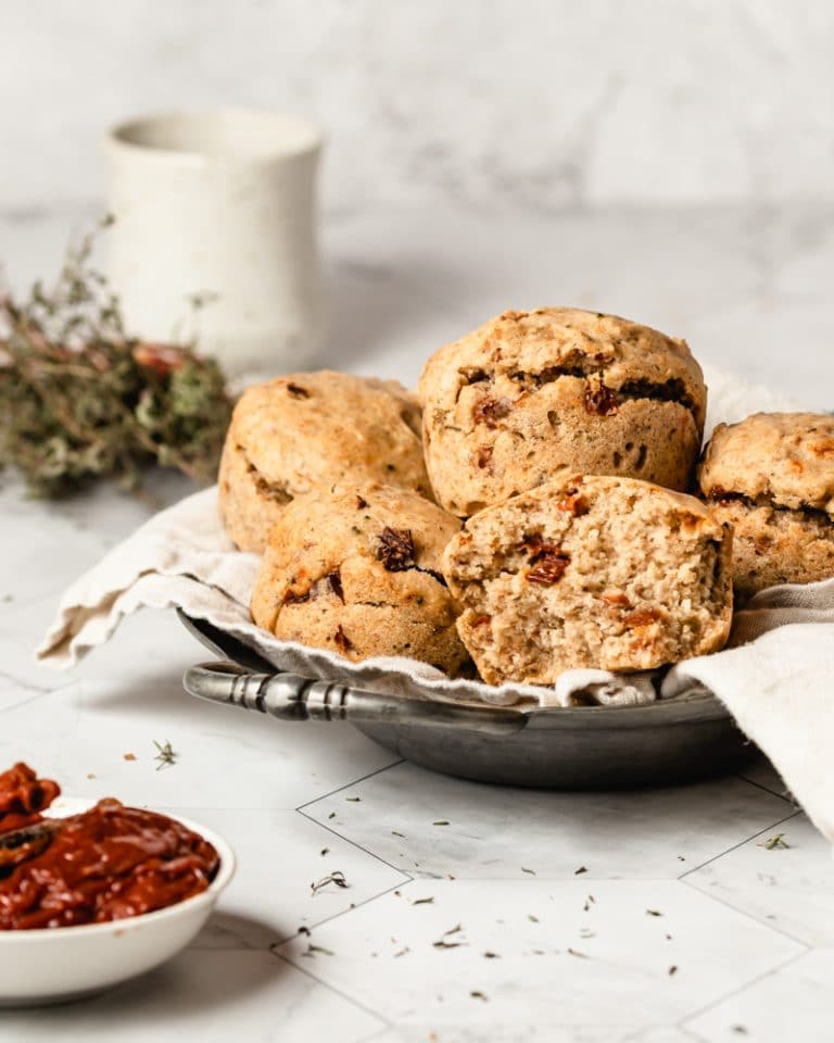 Muffins de tomate seco e azeite sem leite nem ovo