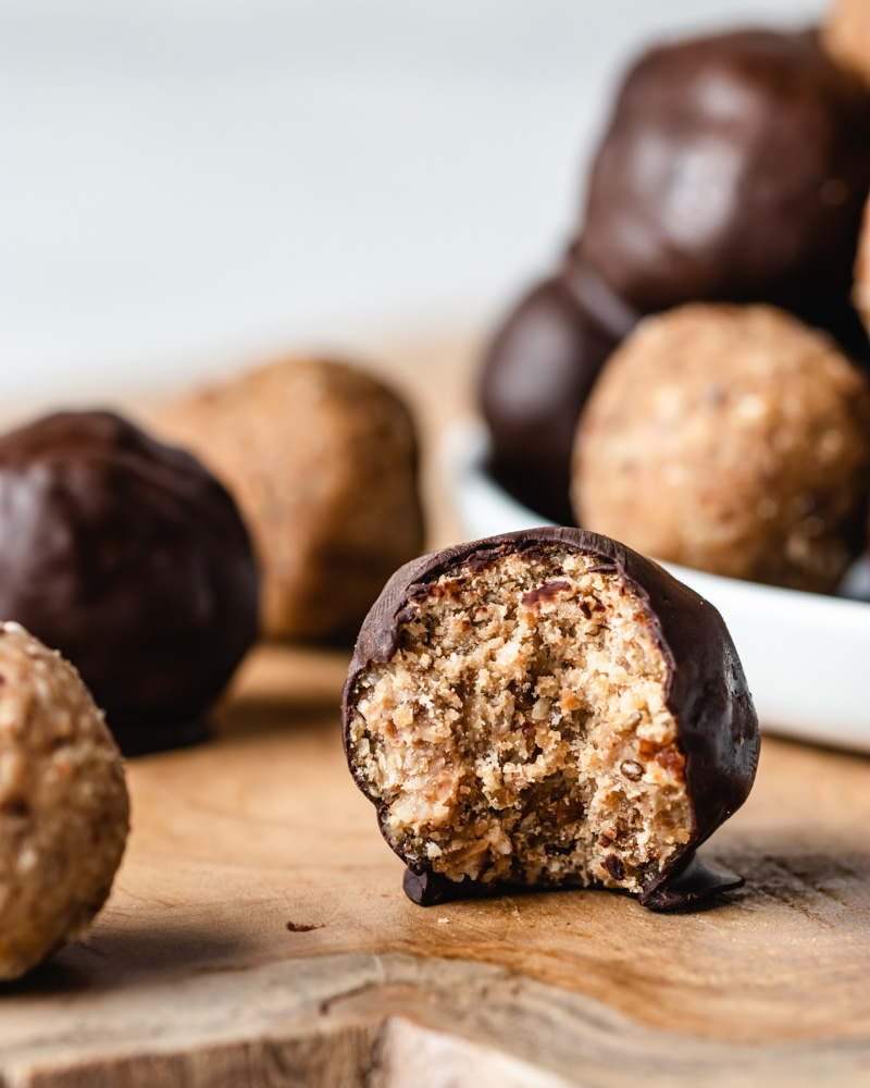 bolinhas energéticas de maça e aveia